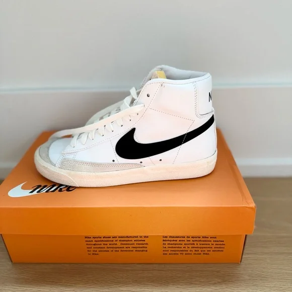 Nike Blazer Mid ‘77 Blazer Sneakers - Picture 4 of 8